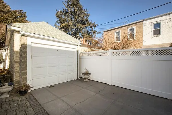Sold by Jabour Realty Company | media 8