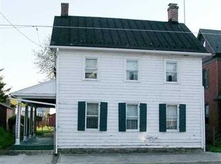 324 W King St, East Berlin, PA 17316