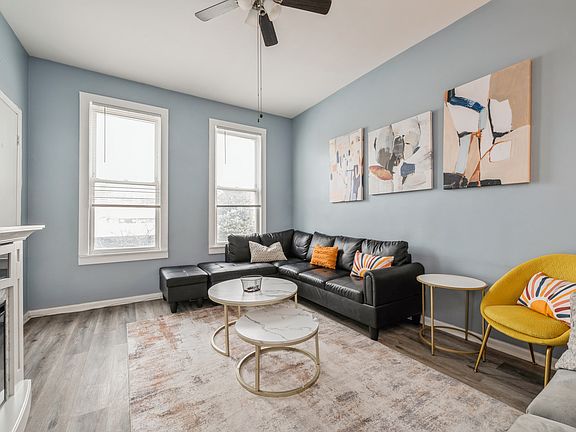 2nd image of 2818 N Ashland Ave APT 1