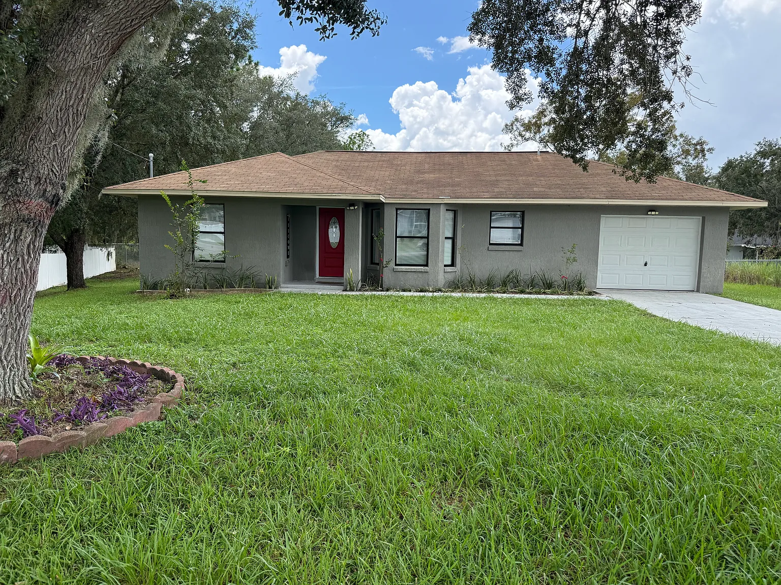 3 bed, 1079 sqft, $1,500 — Photo 1