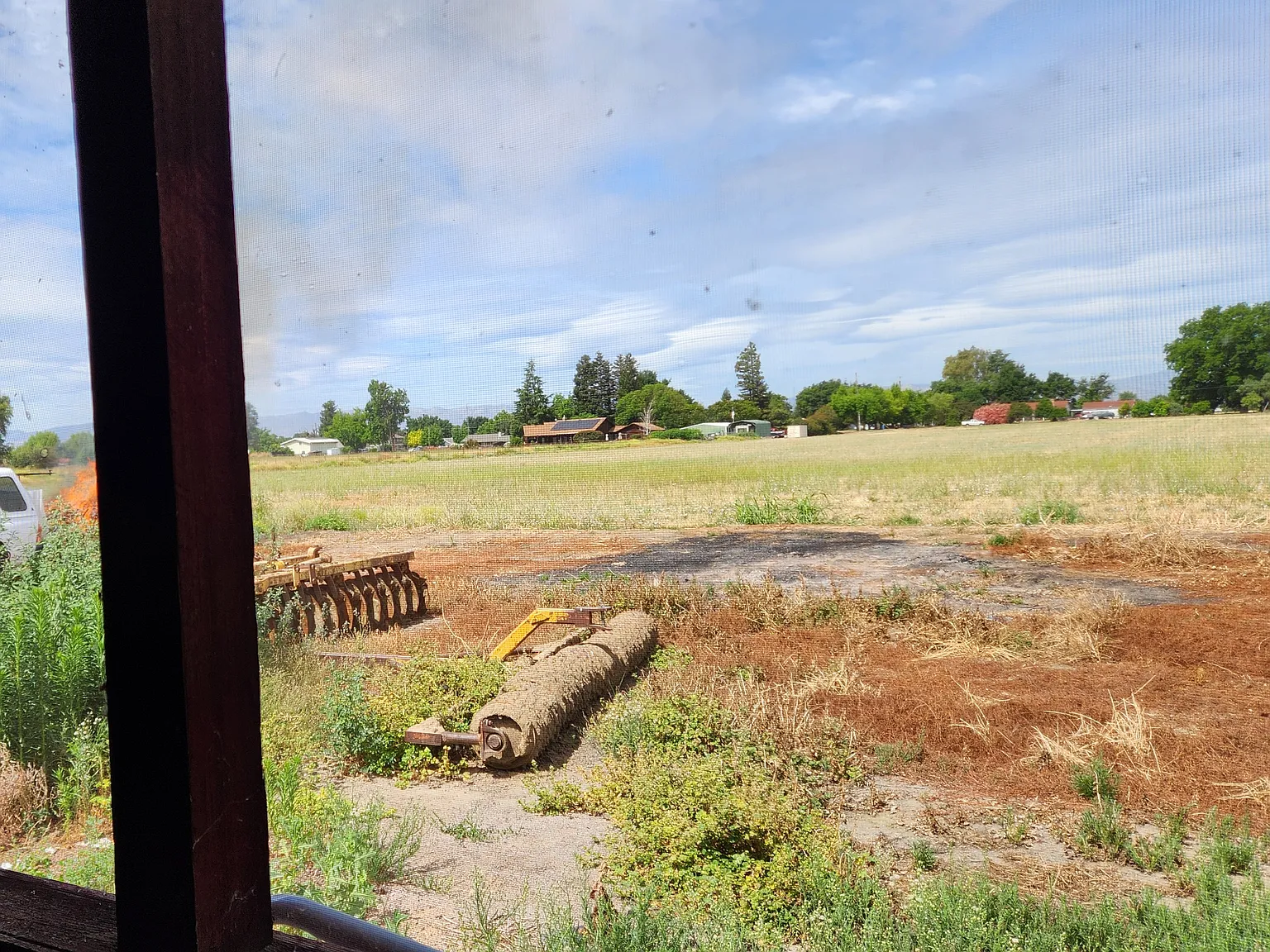 Studio, 2400 sqft, $500 — Photo 3