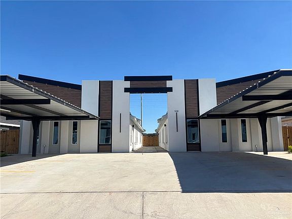 3rd image of 508 N Emerald Ave #2