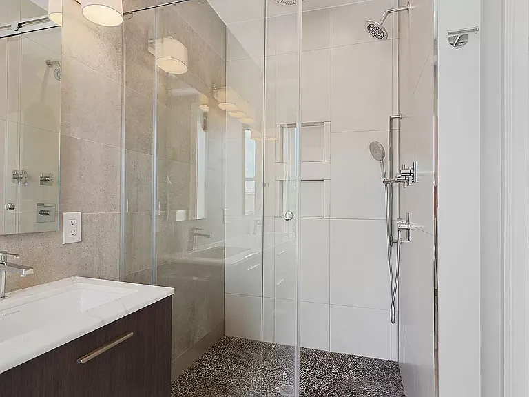 928 T St NW — Photo 20