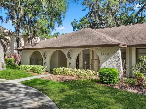 1116 N Riverhills Dr, Temple Terrace, FL 33617