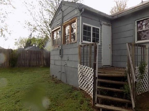 3rd image of 2320 NW Williams Ave