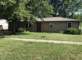 1625 Northwood Dr, Lawrence, KS 66044