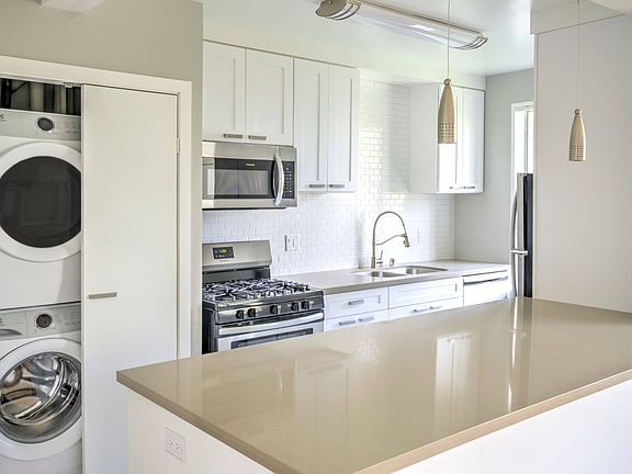 5th image of 6200 W 3rd St #4004C