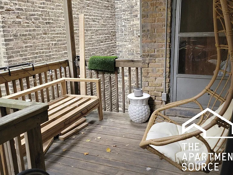 923 W Waveland Ave #2D — Photo 9