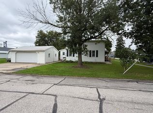 160 W Summit St, McClure, OH 43534