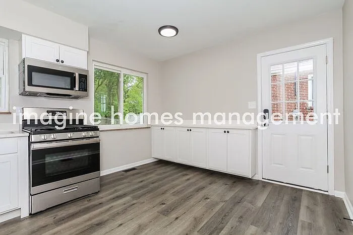 563 Greenwell Ave — Photo 6