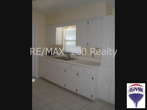 3rd image of 7388 Sylvan Dr