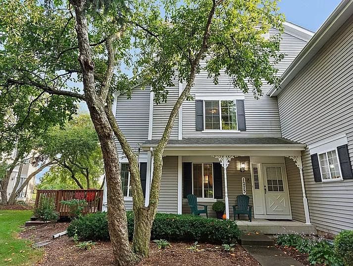 1st image of 1273 Sandhurst Ln