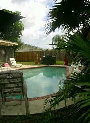 1st image of 6542 Country Wood Way