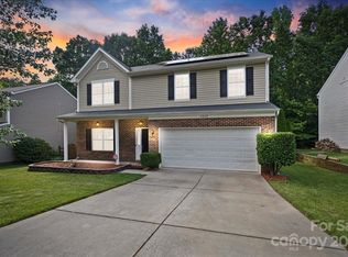 3260 Wicklow Ln, Clover, SC 29710