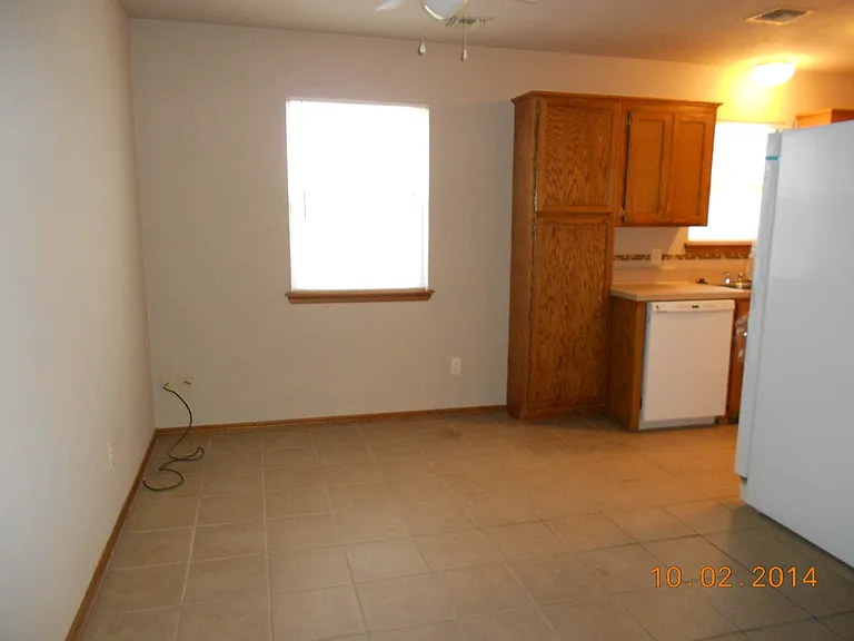 1308 SW Texas Ave — Photo 7