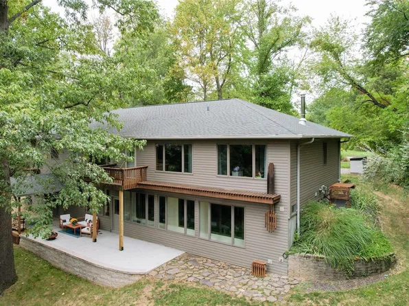 48 Circle Dr, Fairview Heights, IL 62208