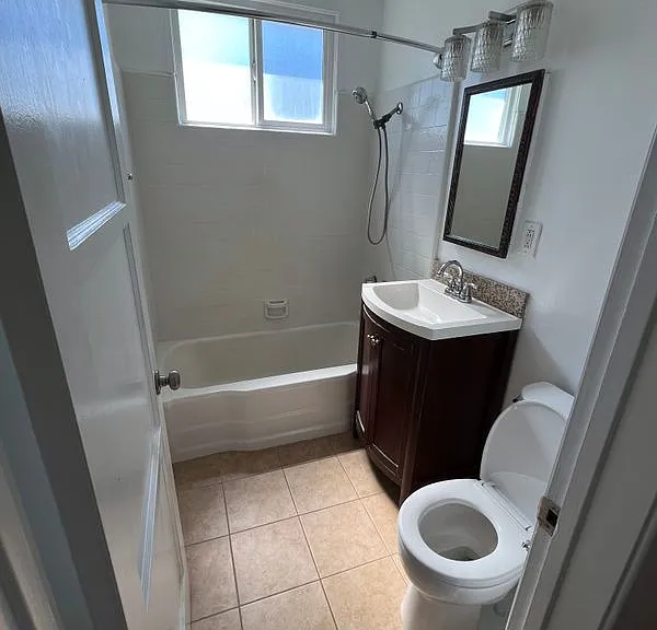 7400 Midfield Ave — Photo 11