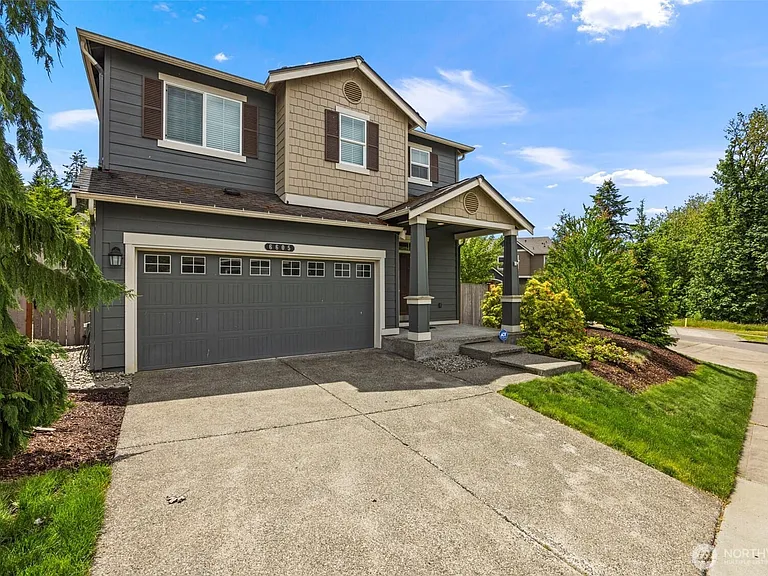 6605 Svea Ct NE — Photo 4