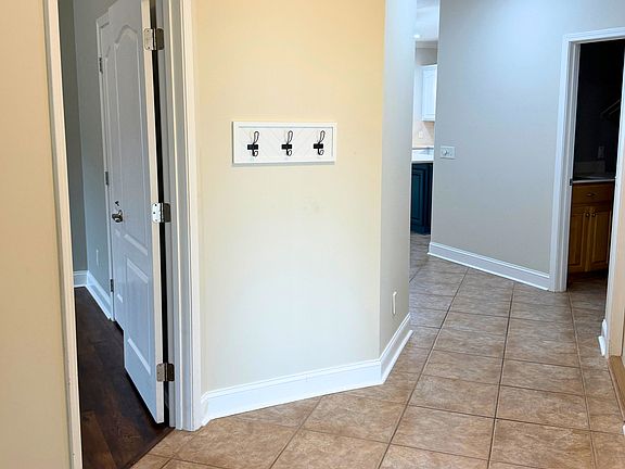 4th image of 126 Miller Ct #38A