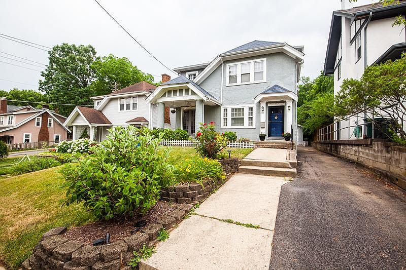 1st image of 3547 Pape Ave
