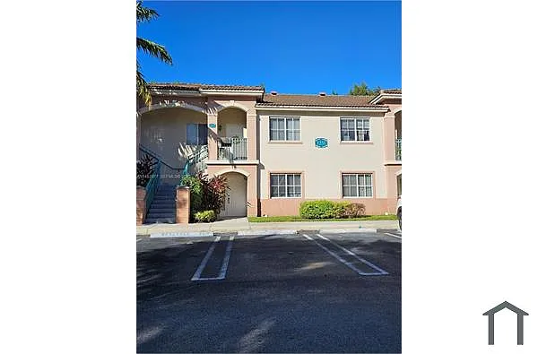 Building Photo - 1251 SE 29th St #103