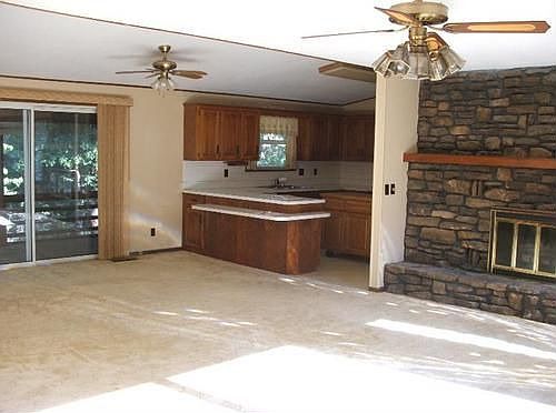 4th image of 2 Pershore Ln