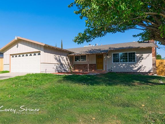 2nd image of 3425 Redlands Dr