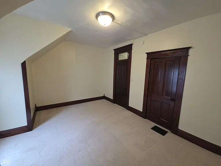 408 S Main St — Photo 19