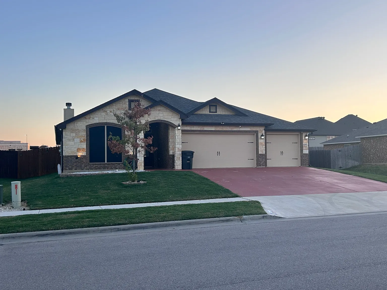 6306 Grand Terrace Dr — Photo 2