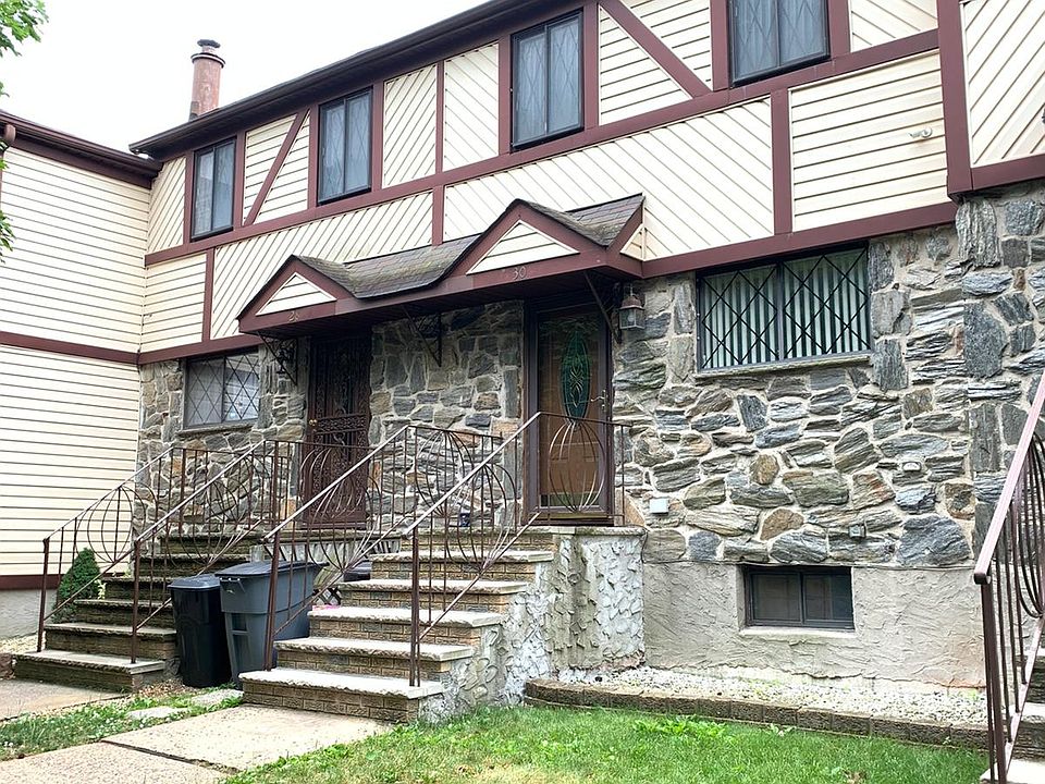 1st image of 30 Darcey Ave #1