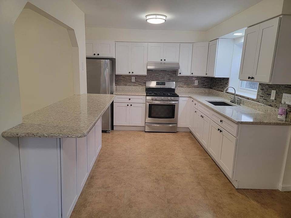 1st image of 2270 E 72nd St #1