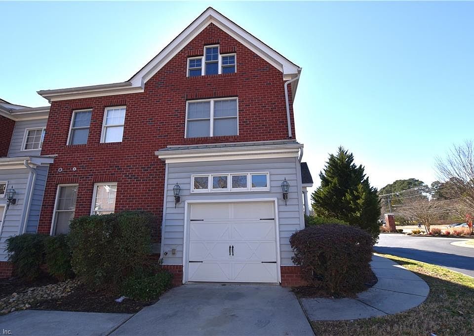 1st image of 1001 Christiana Cir