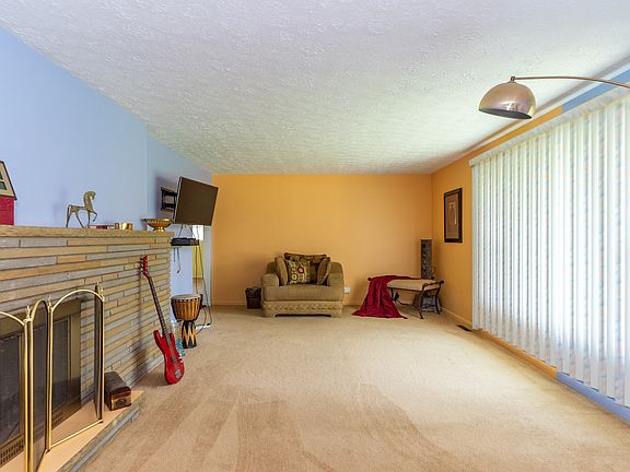 3rd image of 5306 Susan Dr