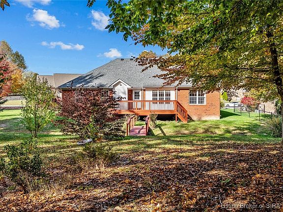 4th image of 1807 Sterling Oaks Drive