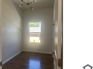 225 Birch St, Roseville, CA 95678