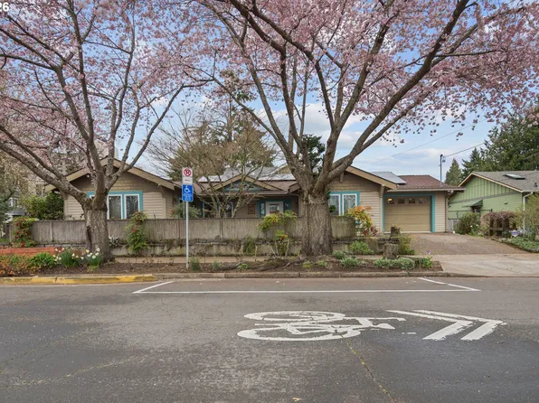 4715 NE Everett St, Portland, OR 97213