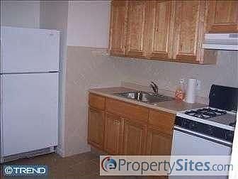 2nd image of 153 E Lehigh Ave
