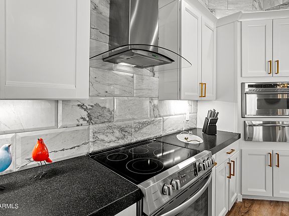 5th image of 736 E BRAEBURN Drive