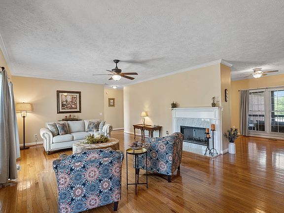 5th image of 1118 Jessica Dr