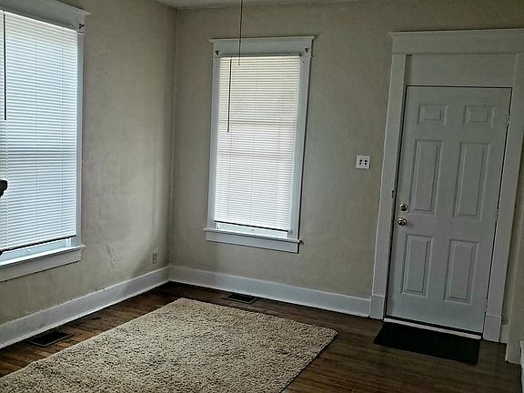 2nd image of 1221 N Eastern Ave