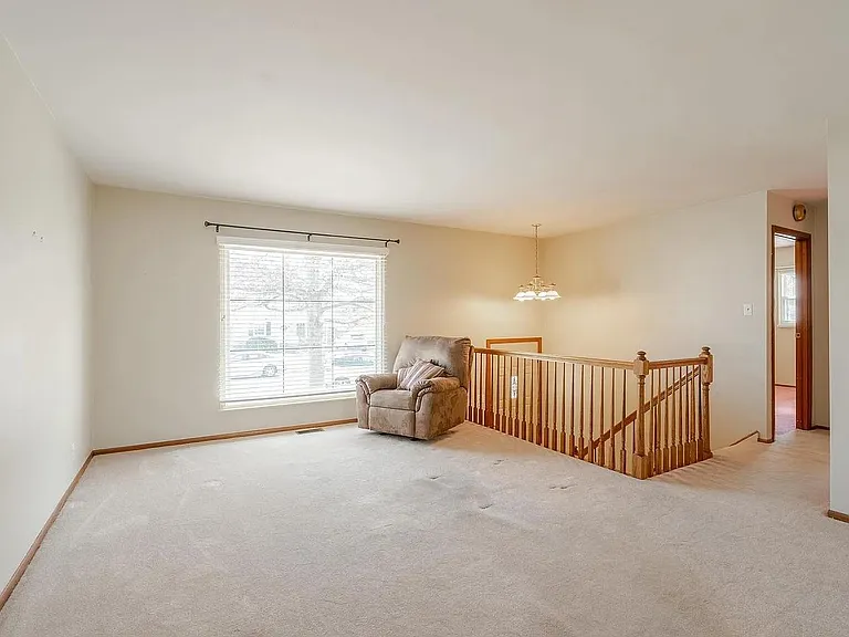 1931 Dalehaven Dr — Photo 4
