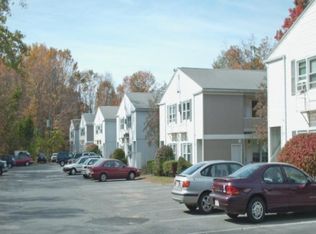 165 Summer St APT 34, Amherst, MA 01002