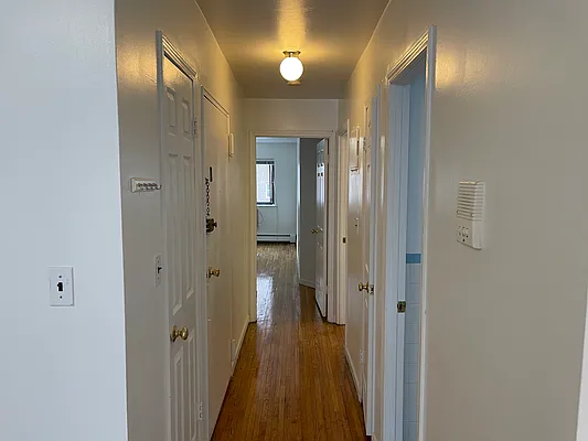 Rented by 18 REALTY | media 12