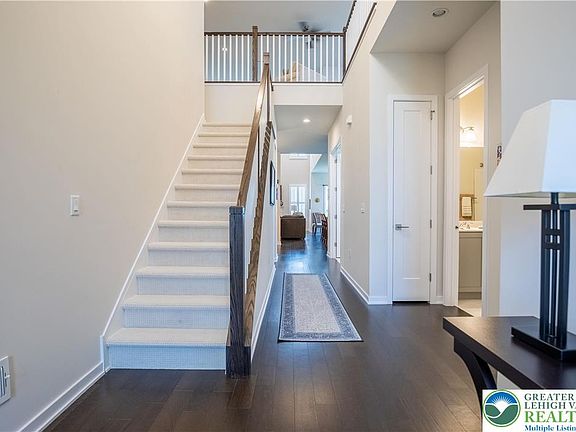 2nd image of 6841 Sycamore Dr E