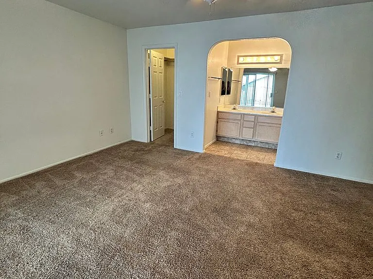 3535 Chemehuevi Blvd — Photo 12