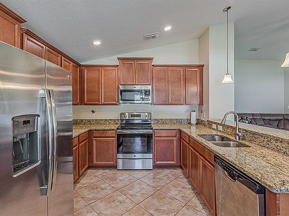 5th image of 10155 Bankston Dr