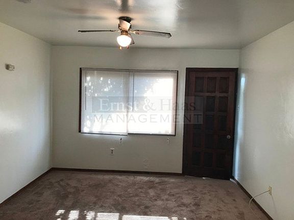 5th image of 132 8th St #D