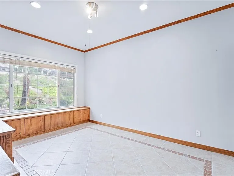 2634 N Waterford St — Photo 12