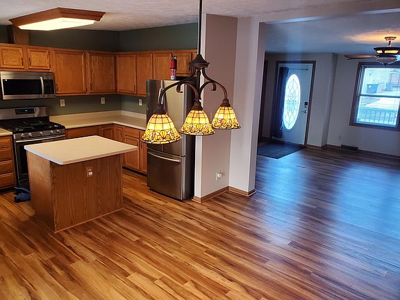 5th image of 38475 Emerald Ln S