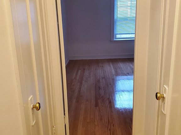 3rd image of 6536 N Francisco Ave #6538-3F